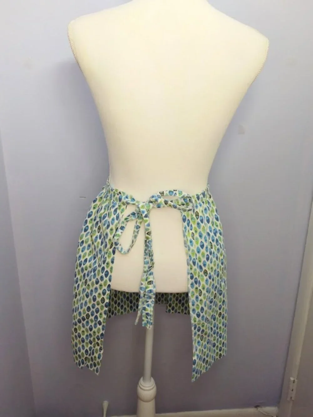 Vintage Waist Apron with One Pocket Tie Around Waist Blue Green Geometric Print